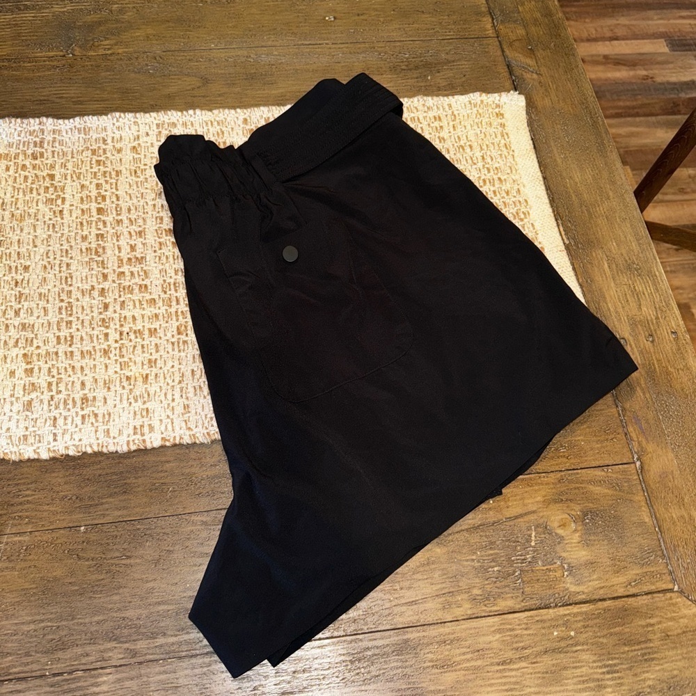 Athleta Black Skyline Short II Stretchy Tie Waist High Rise Shorts Women’s 24 - Picture 9 of 9
